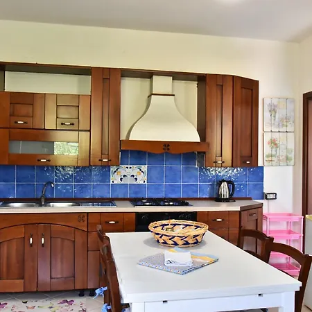 Felicia Apartment *