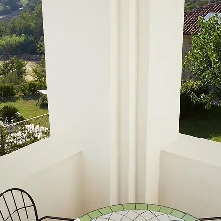 Felicia Apartment